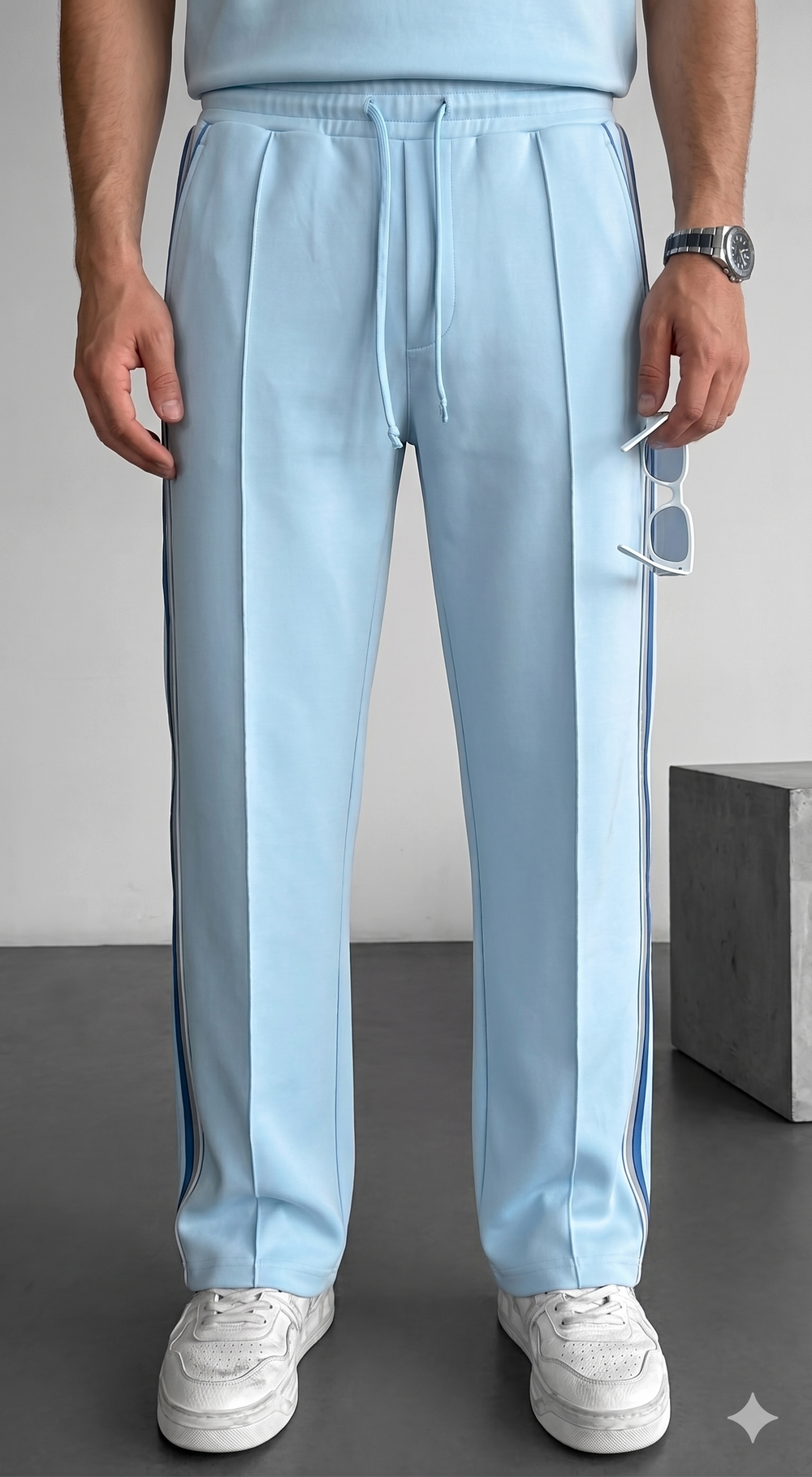 Men's Loose Straight Athleisure Pants — Relaxed Fit All-Season Trousers